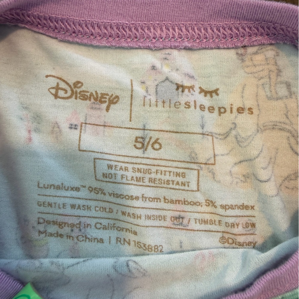 Little Sleepies Disney Princess Dreams 2 Piece pajama size 5/6 - Picture 2 of 4